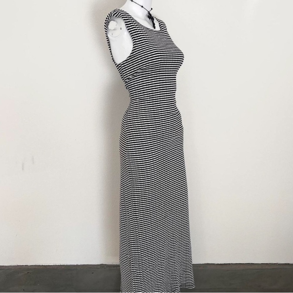 BYER TOO! Dress - Chic Black and White Striped Maxi Body Dress 90s - Picture 5 of 7